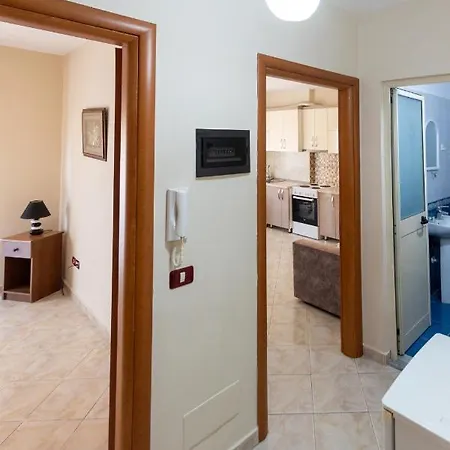 Seaside Retreat - 1 Bedroom By The Apartment