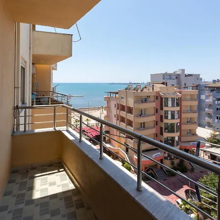 Apartment Seaside Retreat - 1 Bedroom By The Durres