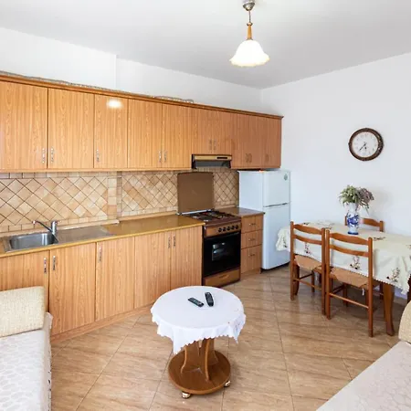 Seaside Retreat - 1 Bedroom By The * Durres