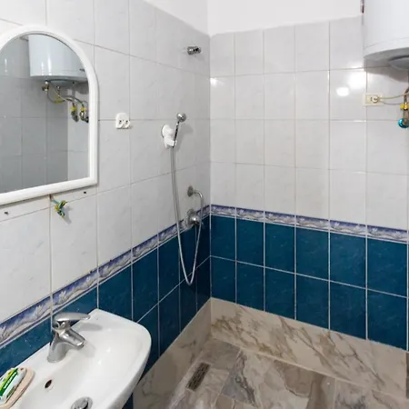 Apartment Seaside Retreat - 1 Bedroom By The *