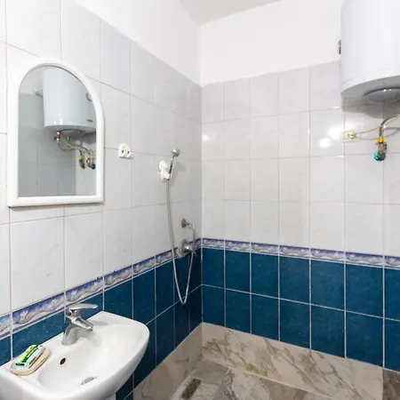 Seaside Retreat - 1 Bedroom By The * Durres