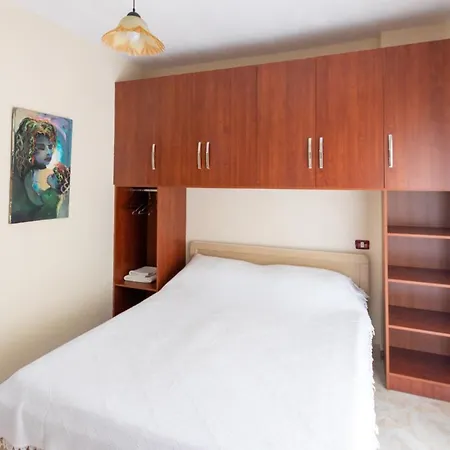 Apartment Seaside Retreat - 1 Bedroom By The *